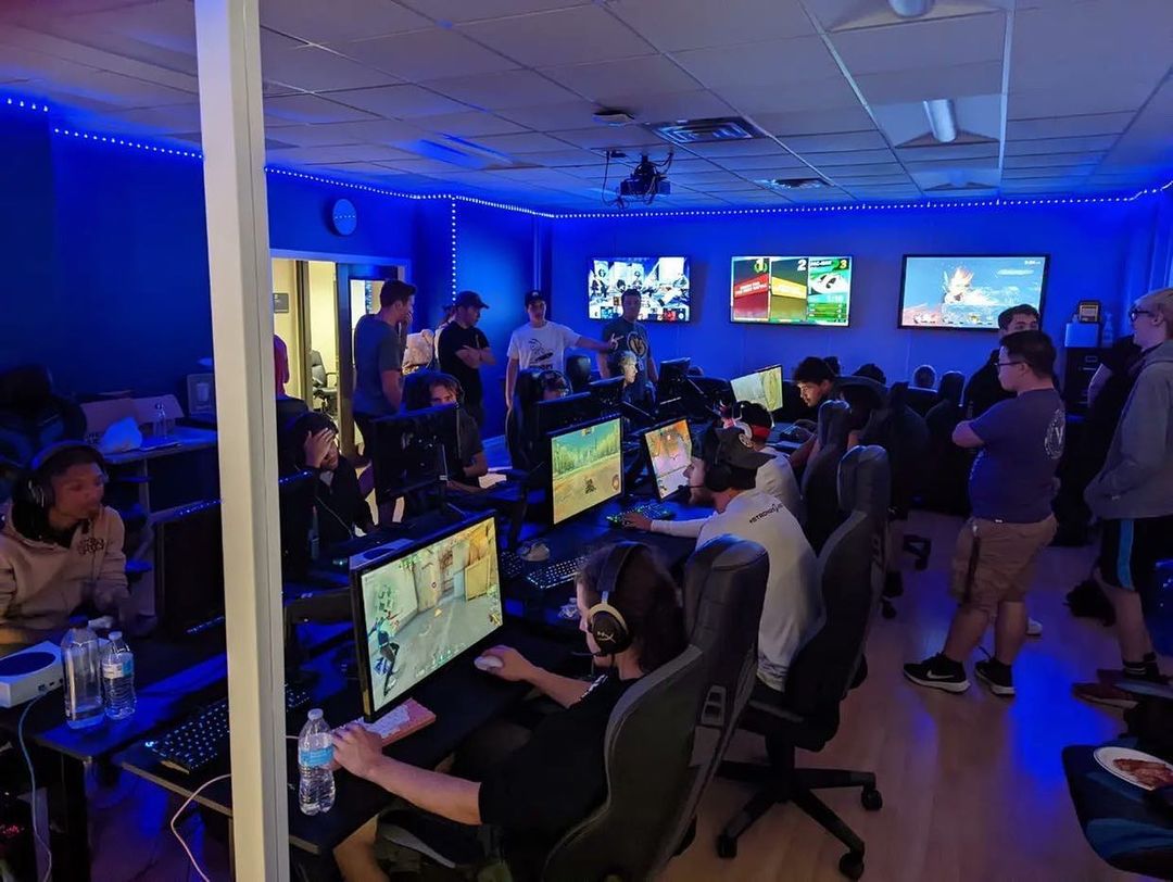 Large group of Esports players in one room competing.